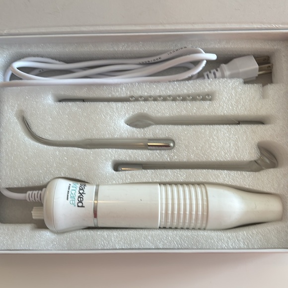 StackedSkincare High Frequency Device - Picture 3 of 3